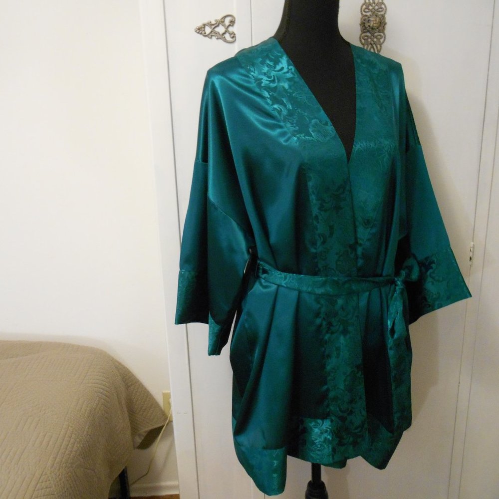 Victoria's Secret Emerald Green Vintage Robe